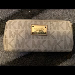 Michael Kors wallet